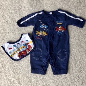 ⭐️4/$20⭐️ Little 🏎 Racers outfit 0-3 m with bib